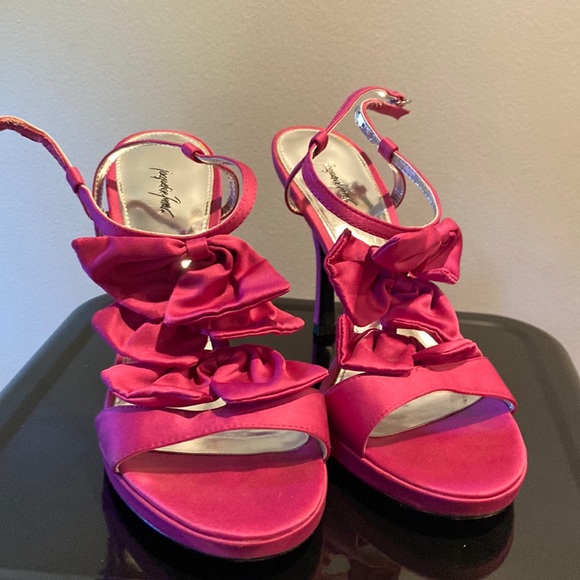 9.5M Fuchsia pink open toe heels - Jacqueline Ferrar 4” - Picture 1 of 7